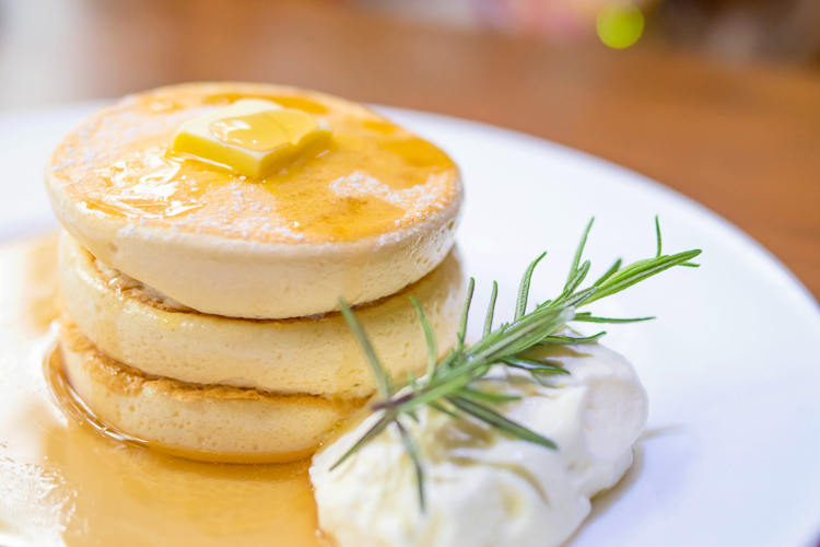 Shopee-Blog-เมนูของหวานง่ายๆ ทําเอง-แพนเค้กญี่ปุ่น-Souffle Pancake